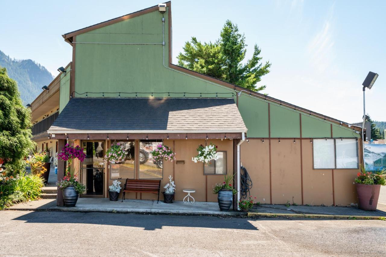 Columbia Gorge Inn Cascade Locks Exterior foto